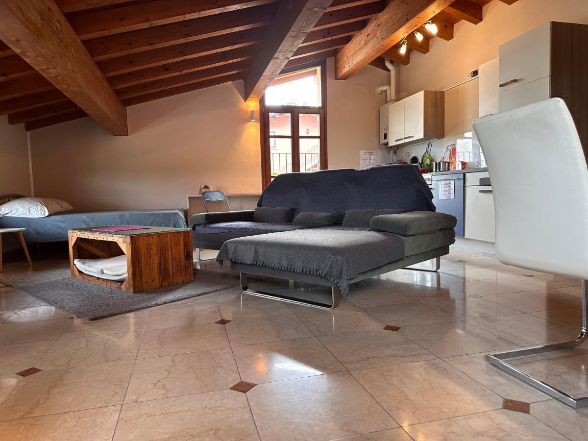 Loft Gardasee Lonato Bagian luar foto