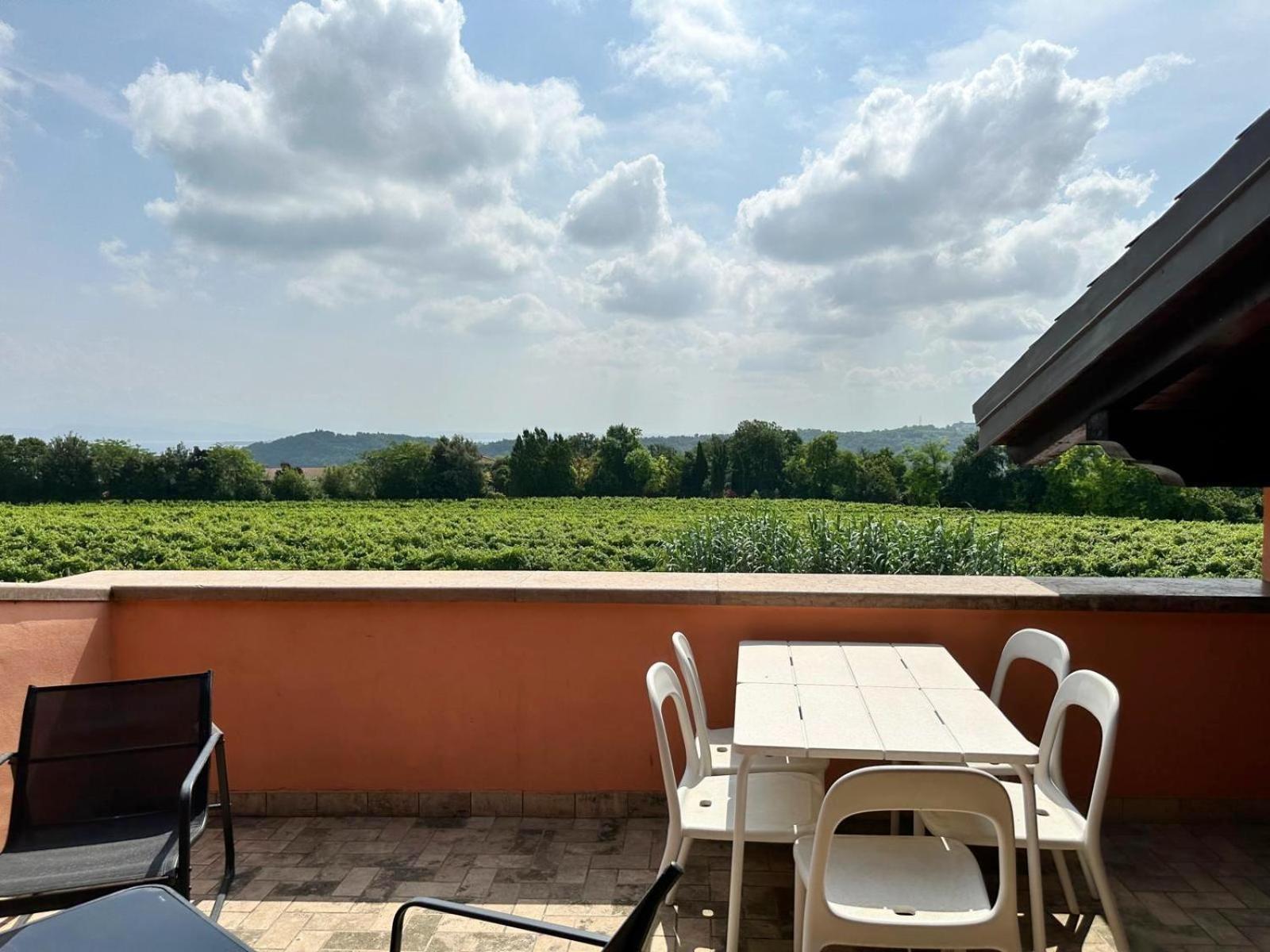 Loft Gardasee Lonato Bagian luar foto