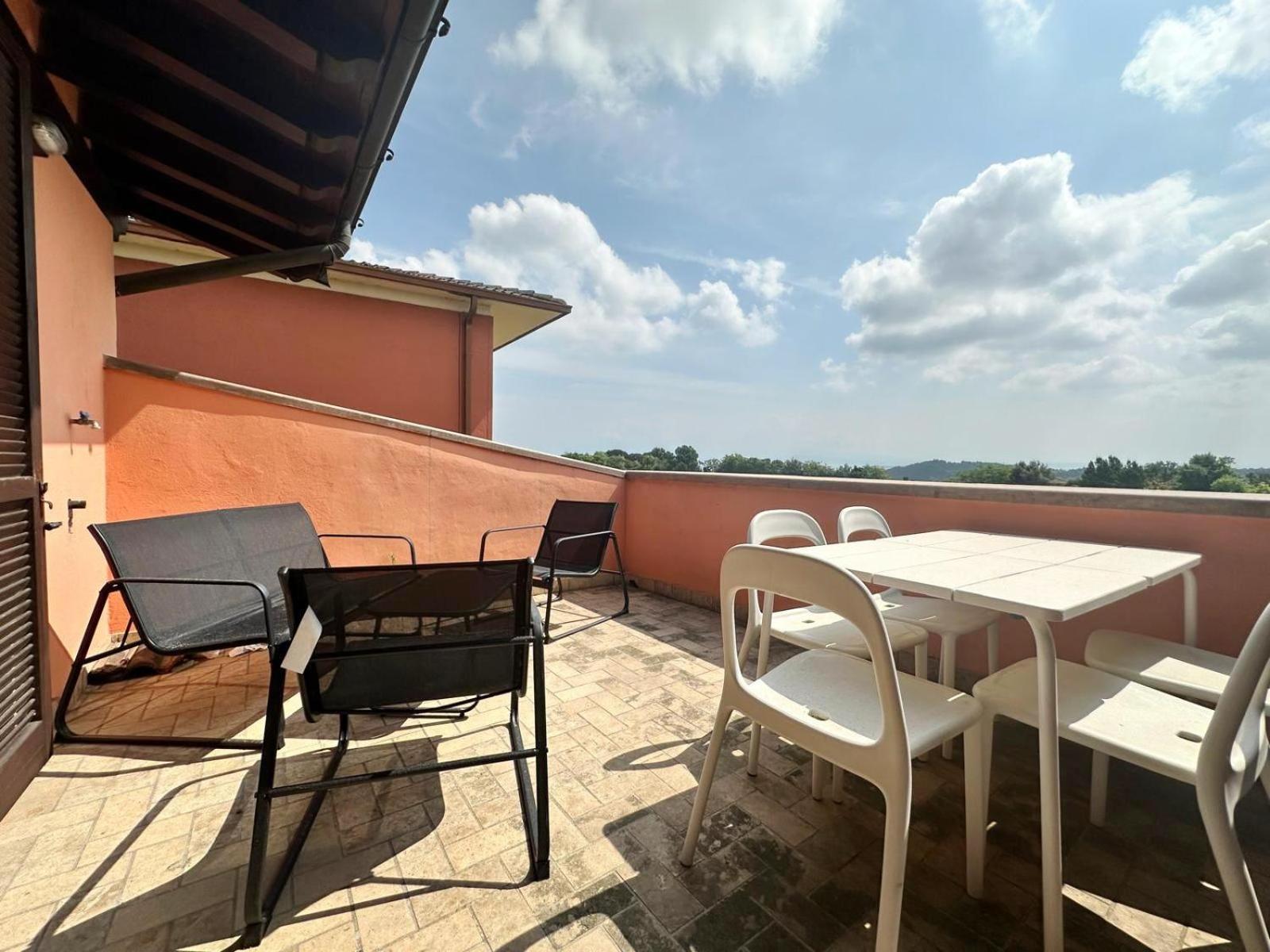 Loft Gardasee Lonato Bagian luar foto