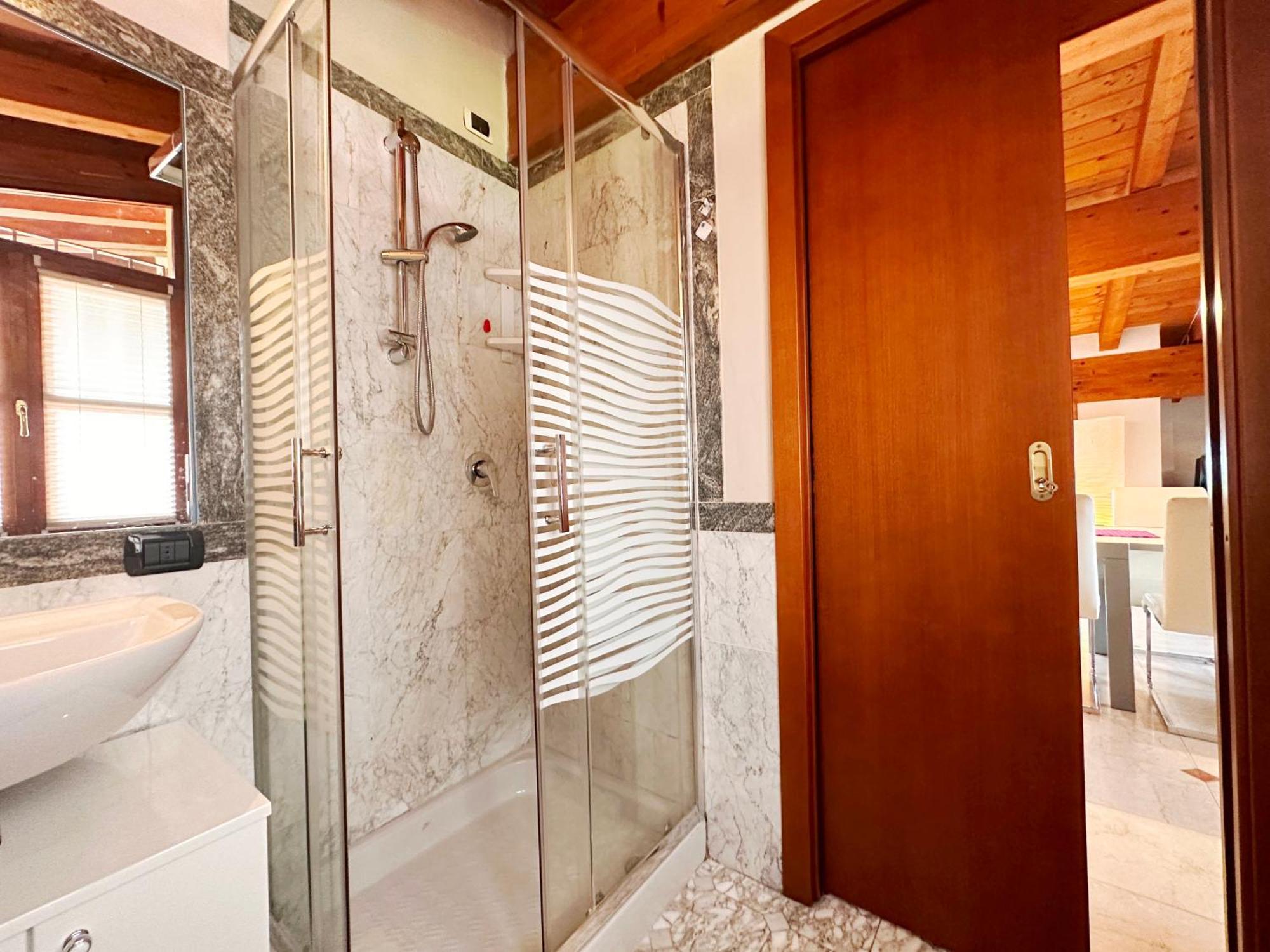 Loft Gardasee Lonato Bagian luar foto