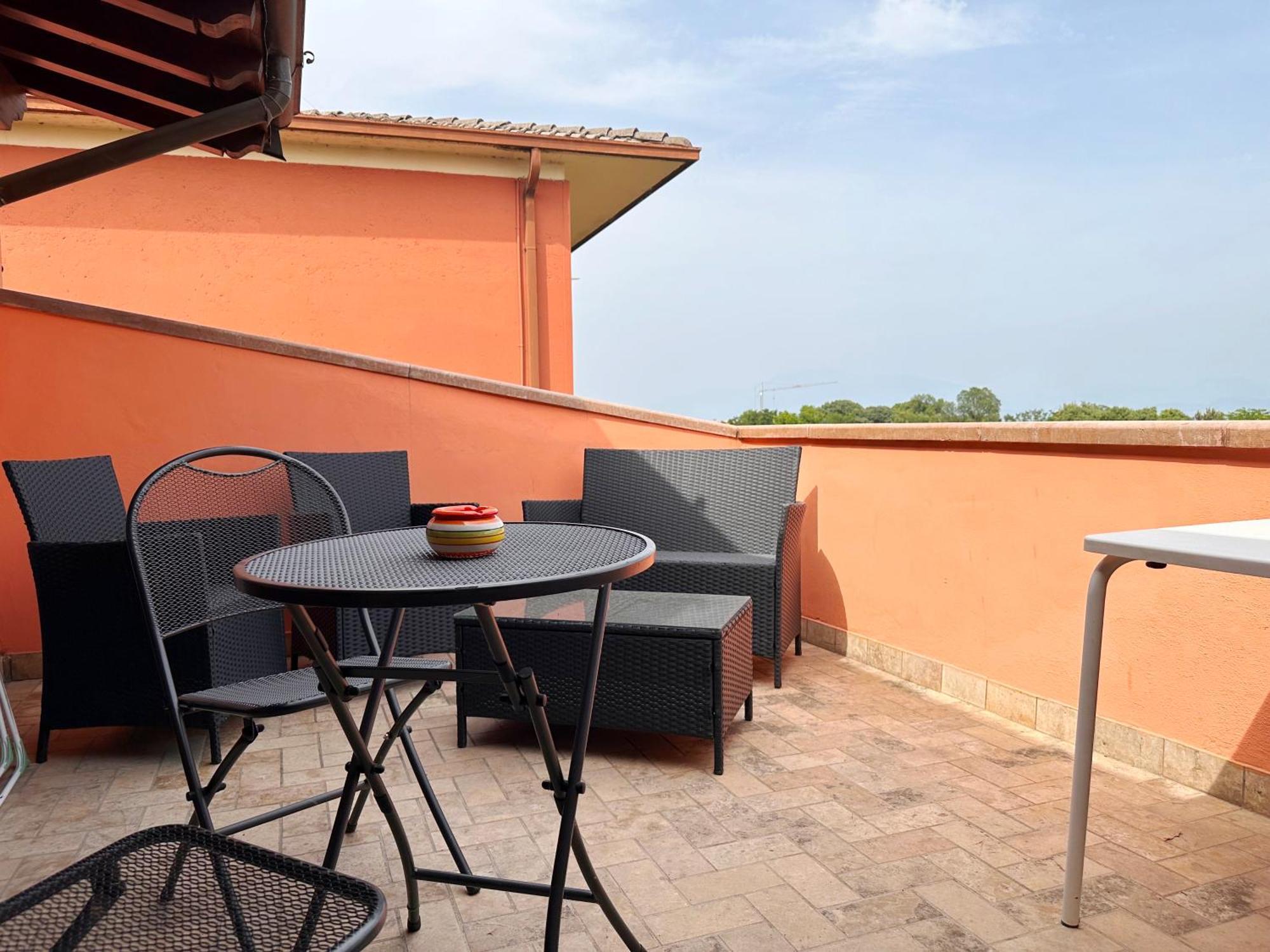 Loft Gardasee Lonato Bagian luar foto